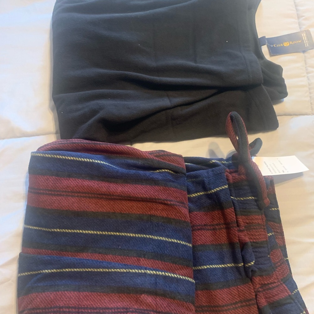 Pajama Set - Picture 3 of 3
